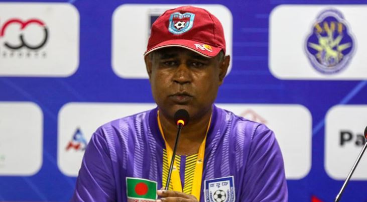 নারী দলের দায়িত্ব ছাড়ছেন সাফজয়ী কোচ ছোটন