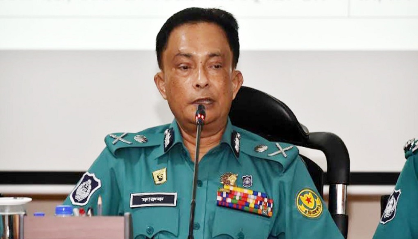 ‘আইনশৃঙ্খলা রক্ষা ও অপরাধ নিয়ন্ত্রণে সমান গুরুত্ব দিতে হবে’