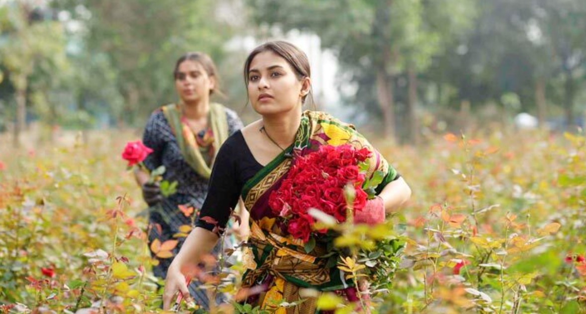 চাকরি নিলেন তটিনী!