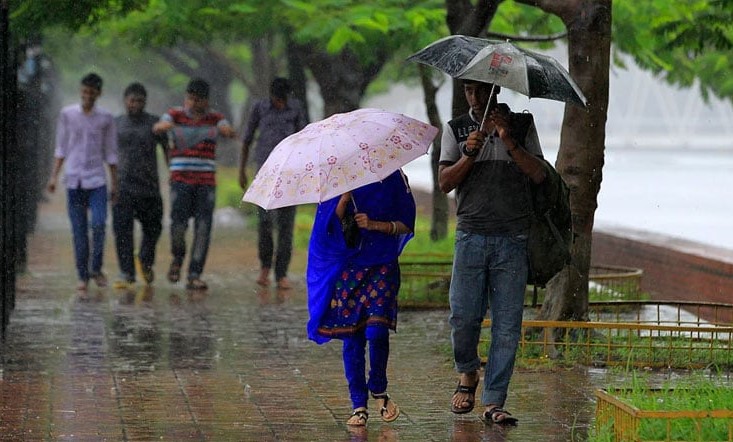 বাড়বে তাপমাত্রা, বিভিন্ন স্থানে ঝড়-বৃষ্টির আভাস