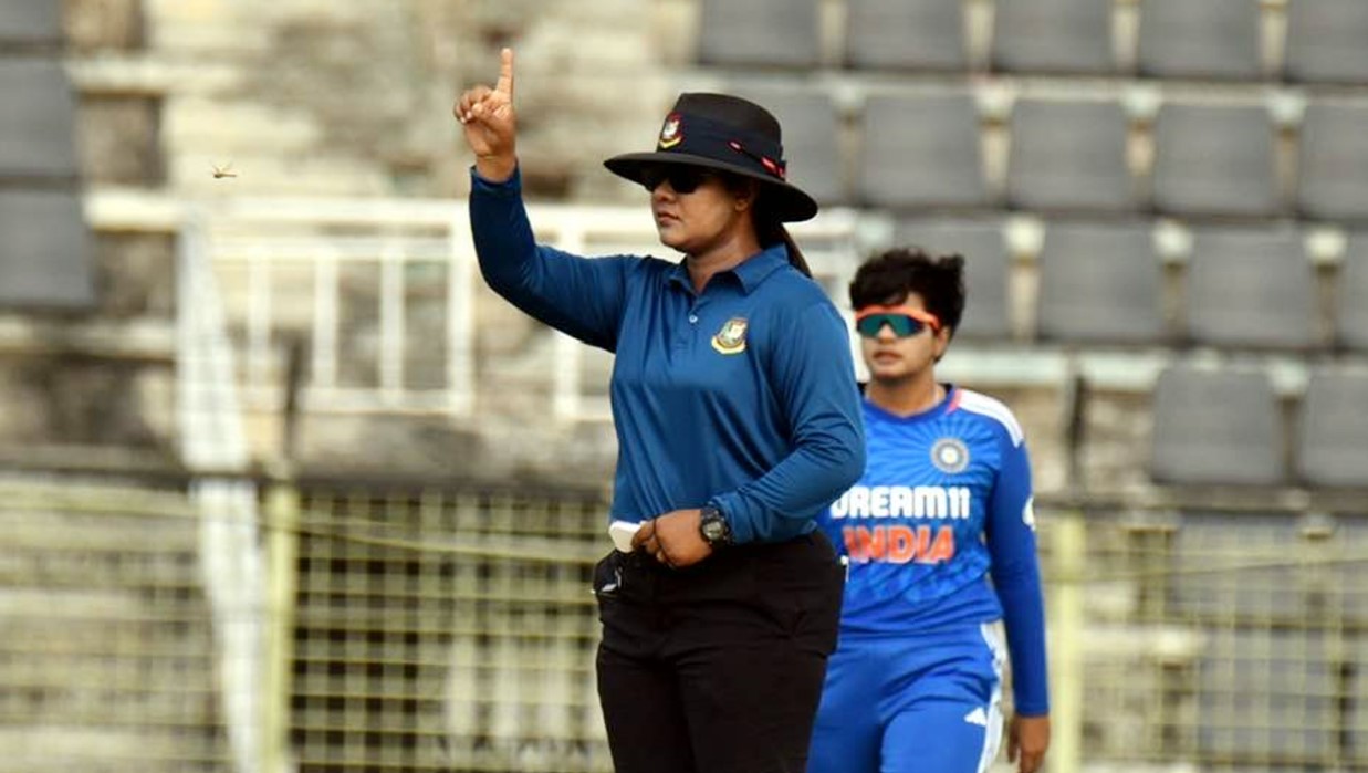 প্রথমবার এশিয়া কাপের আম্পায়ারিংয়ে বাংলাদেশের জেসি