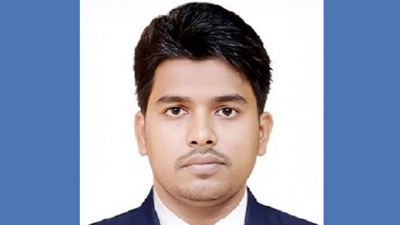 আসিফের সাবেক এপিএস মোয়াজ্জেমকে বিদেশ যাত্রায় নিষেধাজ্ঞা ও এনআইডি ব্লক
