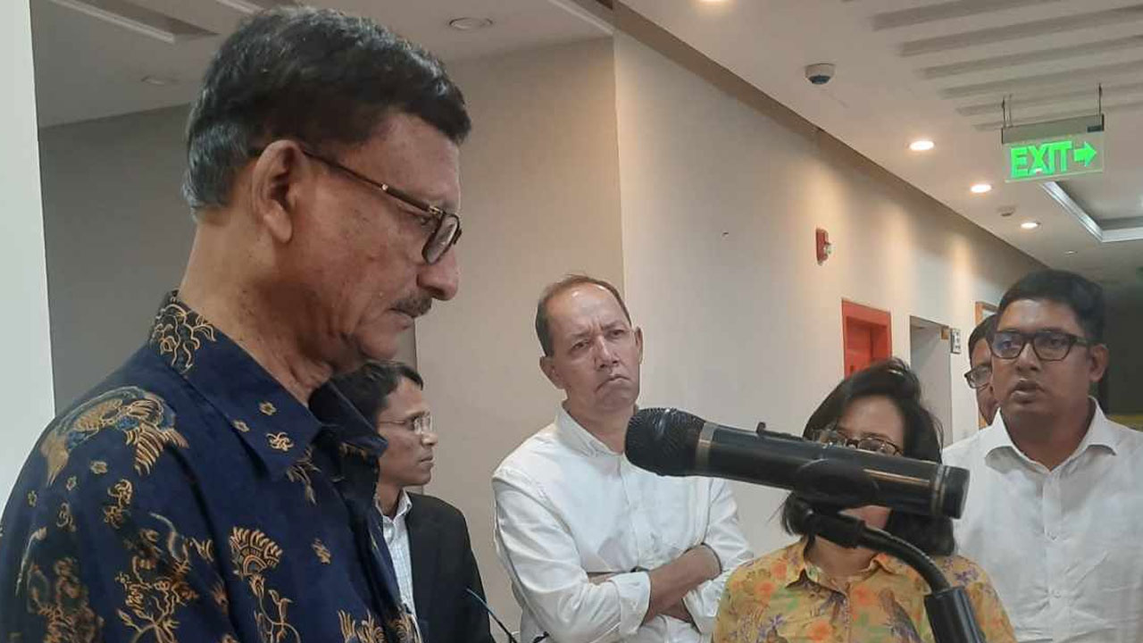 বিদেশি ভিসা বন্ধের জন্য আমরাই দায়ী : পররাষ্ট্র উপদেষ্টা
