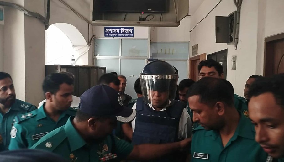 সাবেক সিইসি হাবিবুল আউয়াল কারাগারে