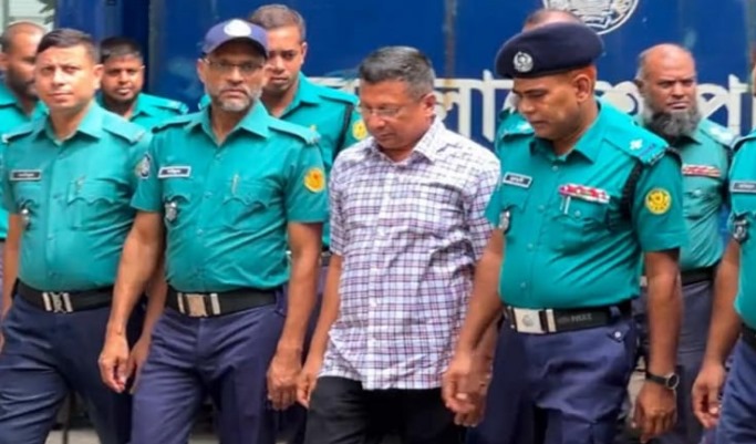 শেখ হাসিনার মামলায় রাজসাক্ষী মামুন ট্রাইব্যুনালে হাজির