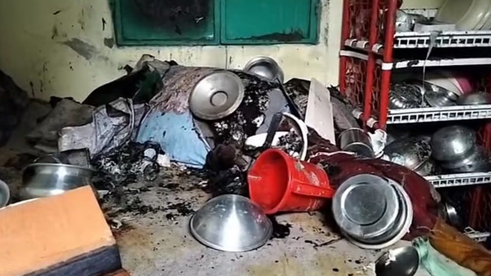 দুই পরিবারের ৯ জন দগ্ধ, নেপথ্যে যা জানা গেল
