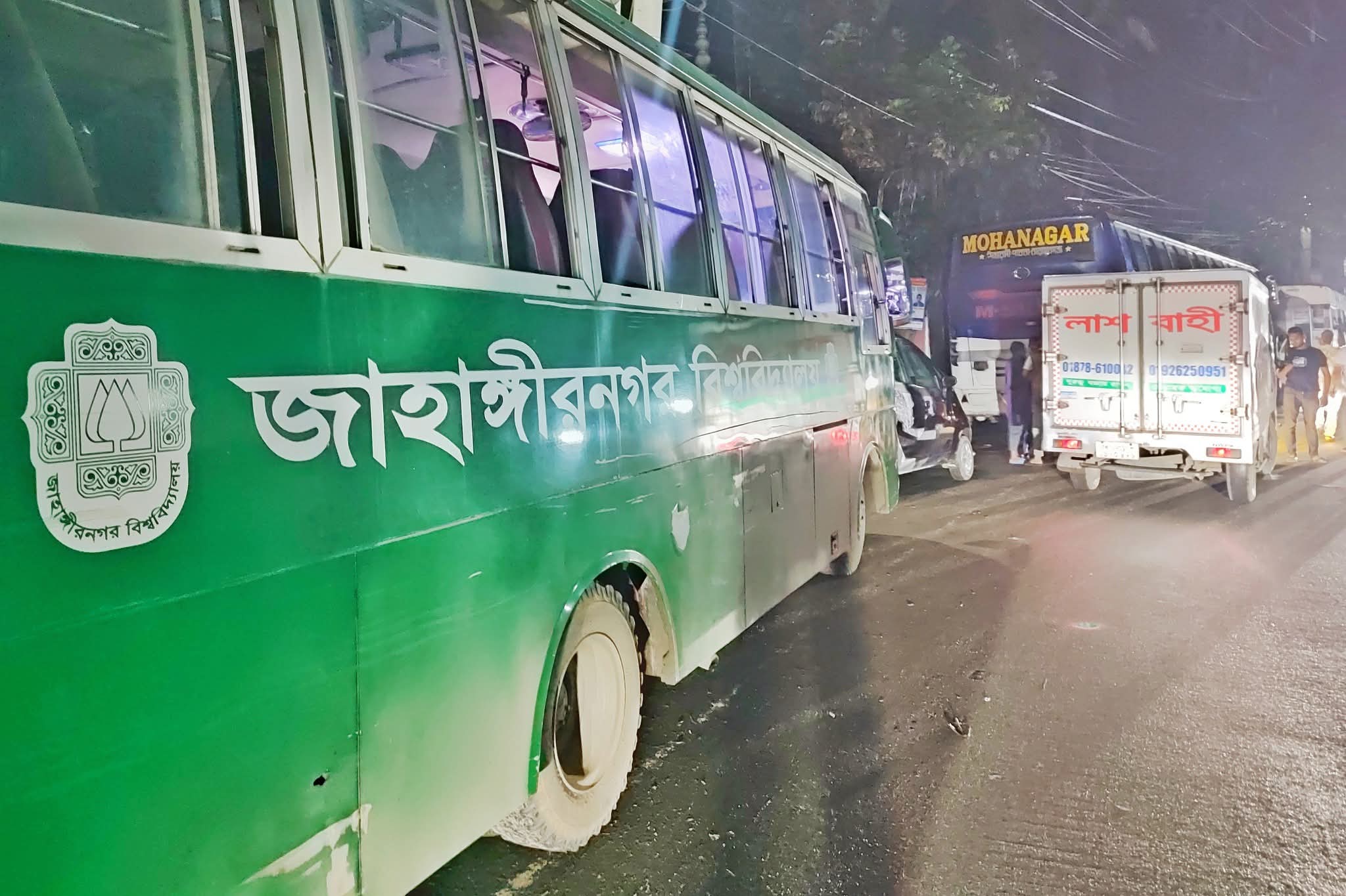 শ্বশুর বাড়ি যাওয়া হলো না জাবি শিক্ষিকার, বাড়িতে শোকের মাতম!