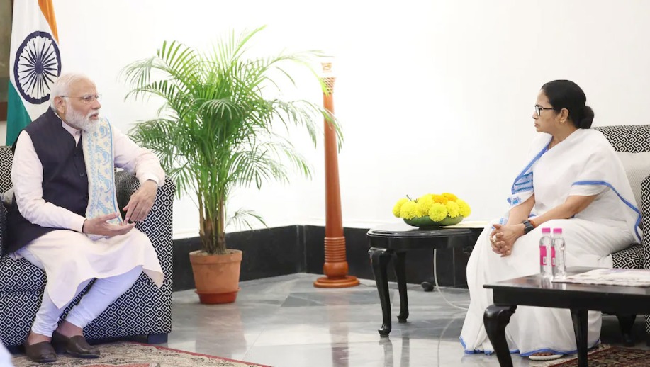‘শত্রুতা’ ভুলে কেন্দ্রীয় সরকারের সঙ্গে সমঝোতা করল তৃণমূল