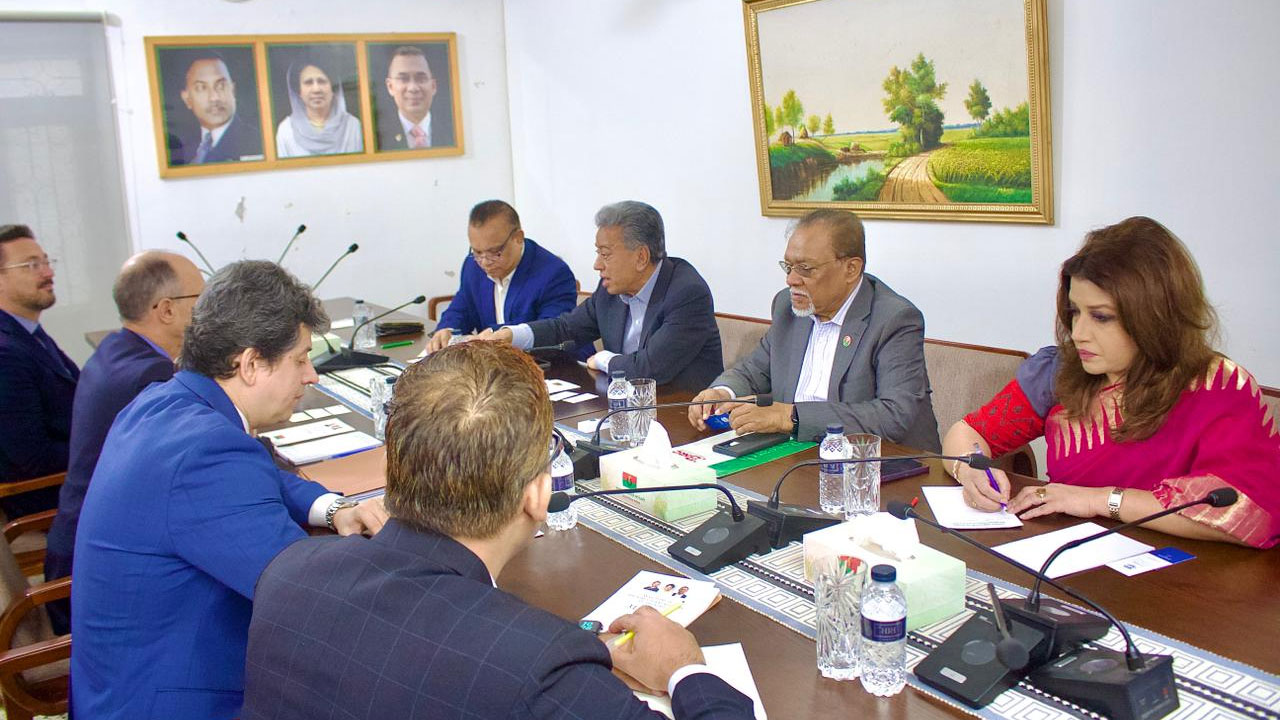 আইএমএফের প্রতিনিধি দলের সঙ্গে বিএনপির বৈঠক