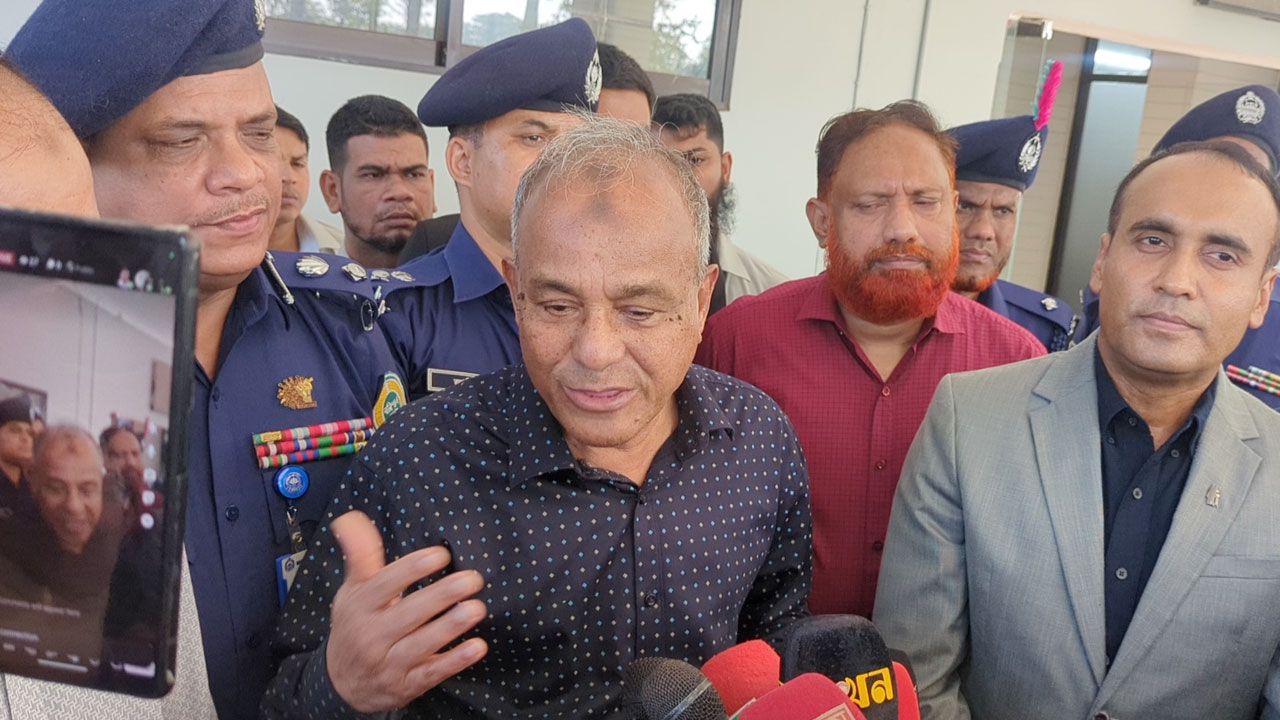 নির্বাচনের সময় আইনশৃঙ্খলা বাহিনী ৯ দিন মাঠে থাকবে: স্বরাষ্ট্র উপদেষ্টা