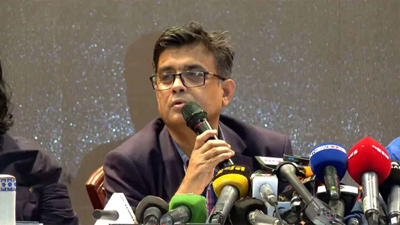 আওয়ামী লীগ ফেসবুকভিত্তিক প্রতিবাদী দলে পরিণত হয়েছে : শফিকুল আলম