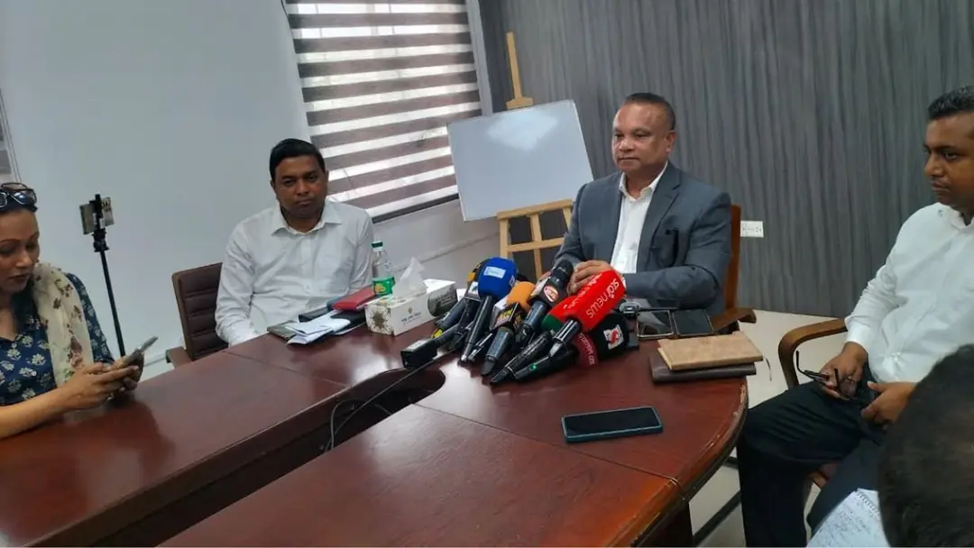 দেশজুড়ে এক লাখ স্বাস্থ্যকর্মী ও ২৫ হাজার মিডওয়াইফ নিয়োগ দেওয়া হবে