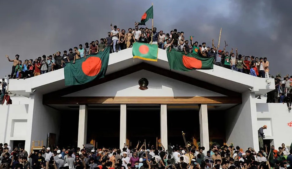 কারফিউ ভেঙে রাজপথে কোটি ছাত্র-জনতা, ৫ আগস্ট বদলে যায় বাংলাদেশ