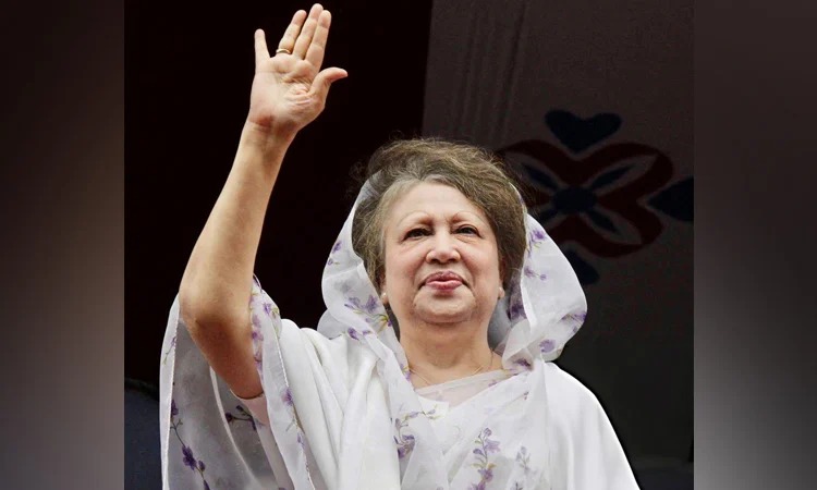 খালেদা জিয়া: গৃহবধূ থেকে তিনবারের প্রধানমন্ত্রী