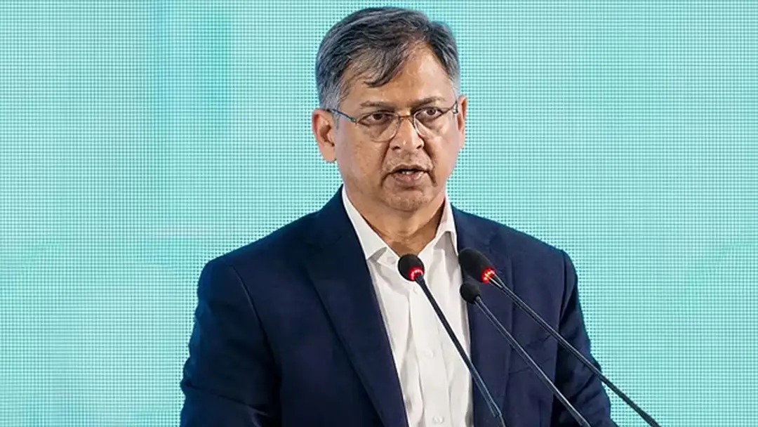 সংবিধানের ৭০ অনুচ্ছেদ সংশোধন করা হবে : স্বরাষ্ট্রমন্ত্রী