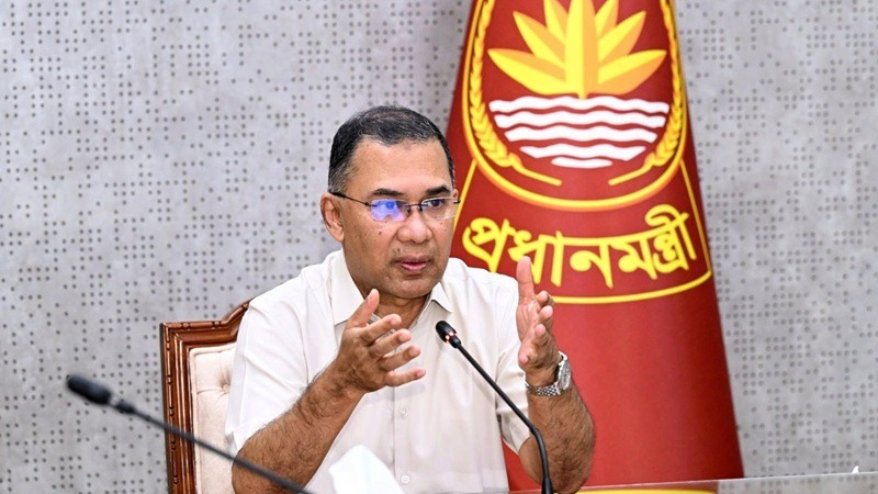 শিল্প-কারখানায় গ্যাস-বিদ্যুৎ স্বাভাবিক করার আশ্বাস প্রধানমন্ত্রীর