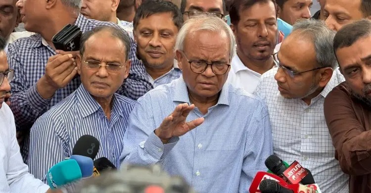 নিষিদ্ধ আওয়ামী লীগ ও একটি ‘গুপ্ত দল’ বিএনপির বিরুদ্ধে অপপ্রচার চালাচ্ছে: রিজভী