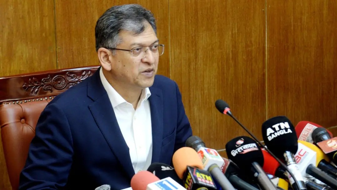 হাসিনার ফেরার গুঞ্জনে অস্থিরতা সৃষ্টির সুযোগ দেওয়া হবে না: স্বরাষ্ট্রমন্ত্রী