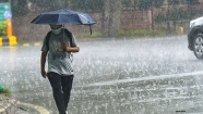 সারা দেশে বজ্রসহ বৃষ্টির আভাস