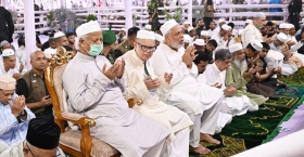 জাতীয় ঈদগাহে ঈদের নামাজ আদায় করলেন প্রধান উপদেষ্টা