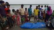 নোঙর করা ট্রলারে বাল্কহেডের ধাক্কা, নিহত ২