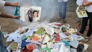 বঙ্গবন্ধু-শেখ হাসিনা সংশ্লিষ্ট বই পোড়াল শিক্ষার্থীরা