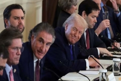 রাশিয়া ও চীনকে ঠেকাতে গ্রিনল্যান্ডের ‘মালিকানা’ দরকার: ট্রাম্প